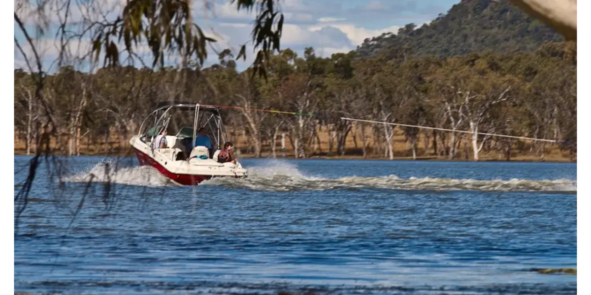 Lake Elphinstone Campground - Free Camping Near Me: 25 Free Campsites in Queensland